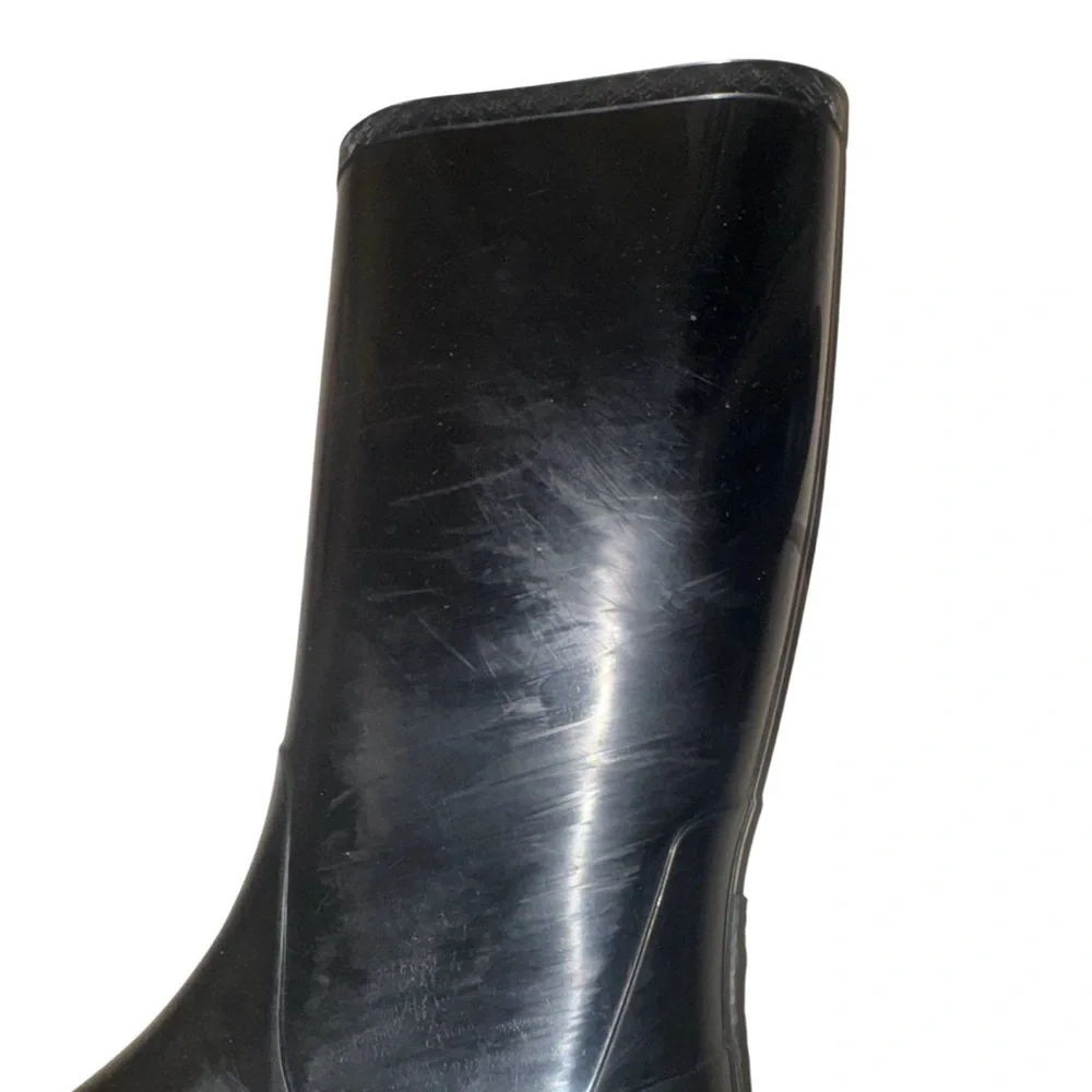 UGG black patent Shayne RAIN BOOTS women’s size 6